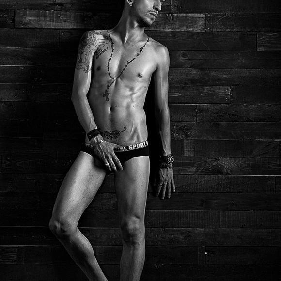 Meet your Posher, Brandon - Picture 2 of 3